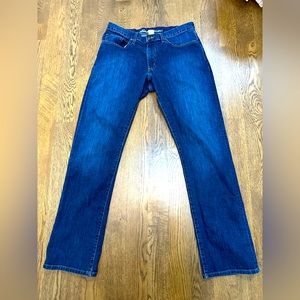 EUC Eddie Bauer straight leg jeans 34x34